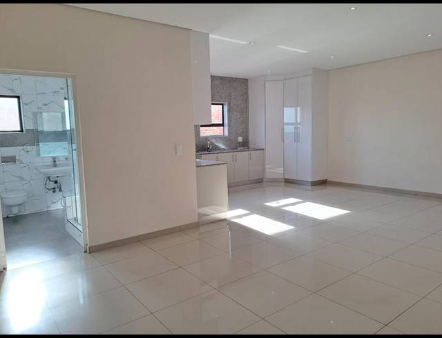 3 BEDROOM PROPERTY TO RENT IN OVERPORT